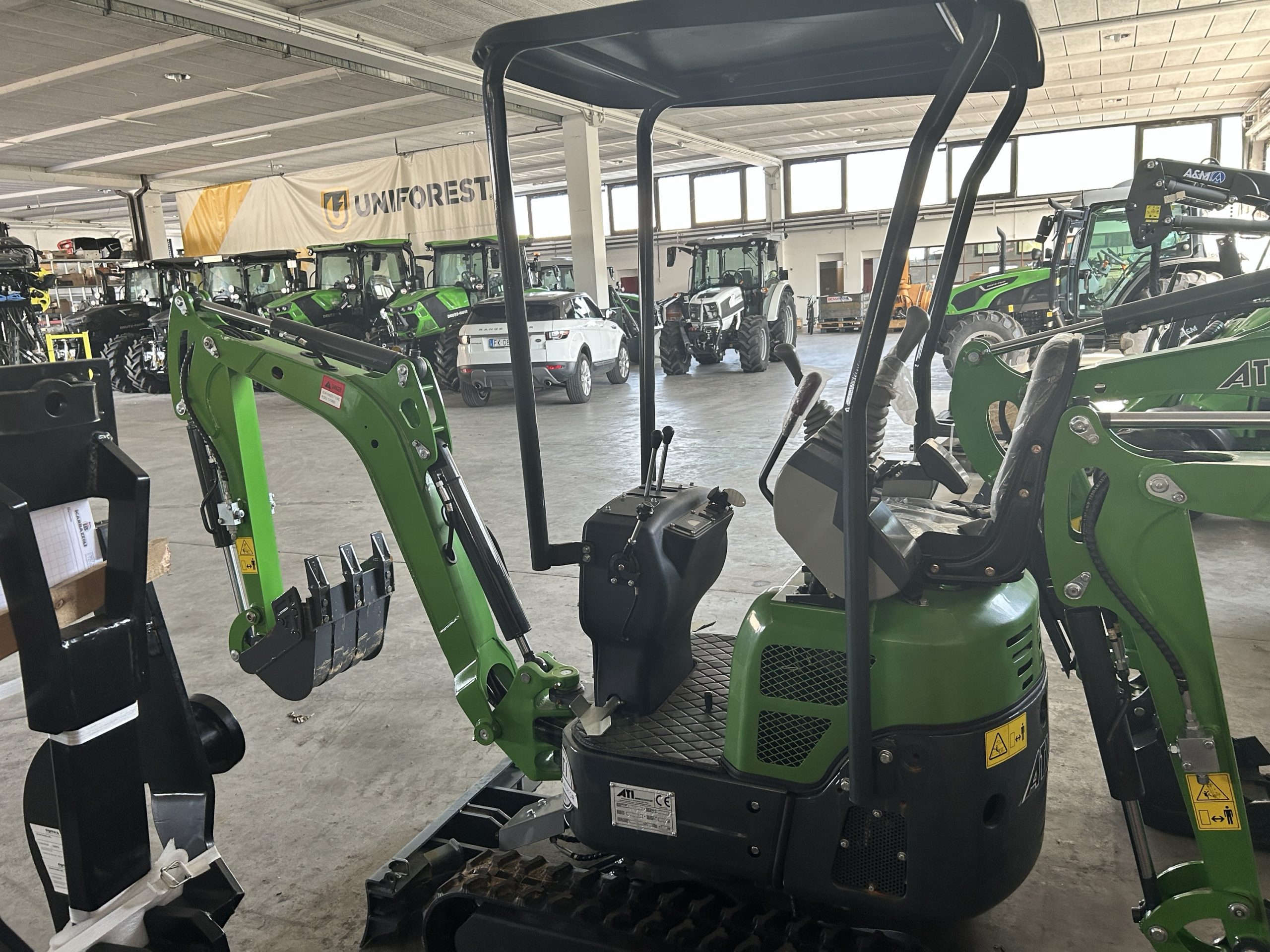 MINI ESCAVATORE ATI 12 PRO motore Kubota - immagine 3