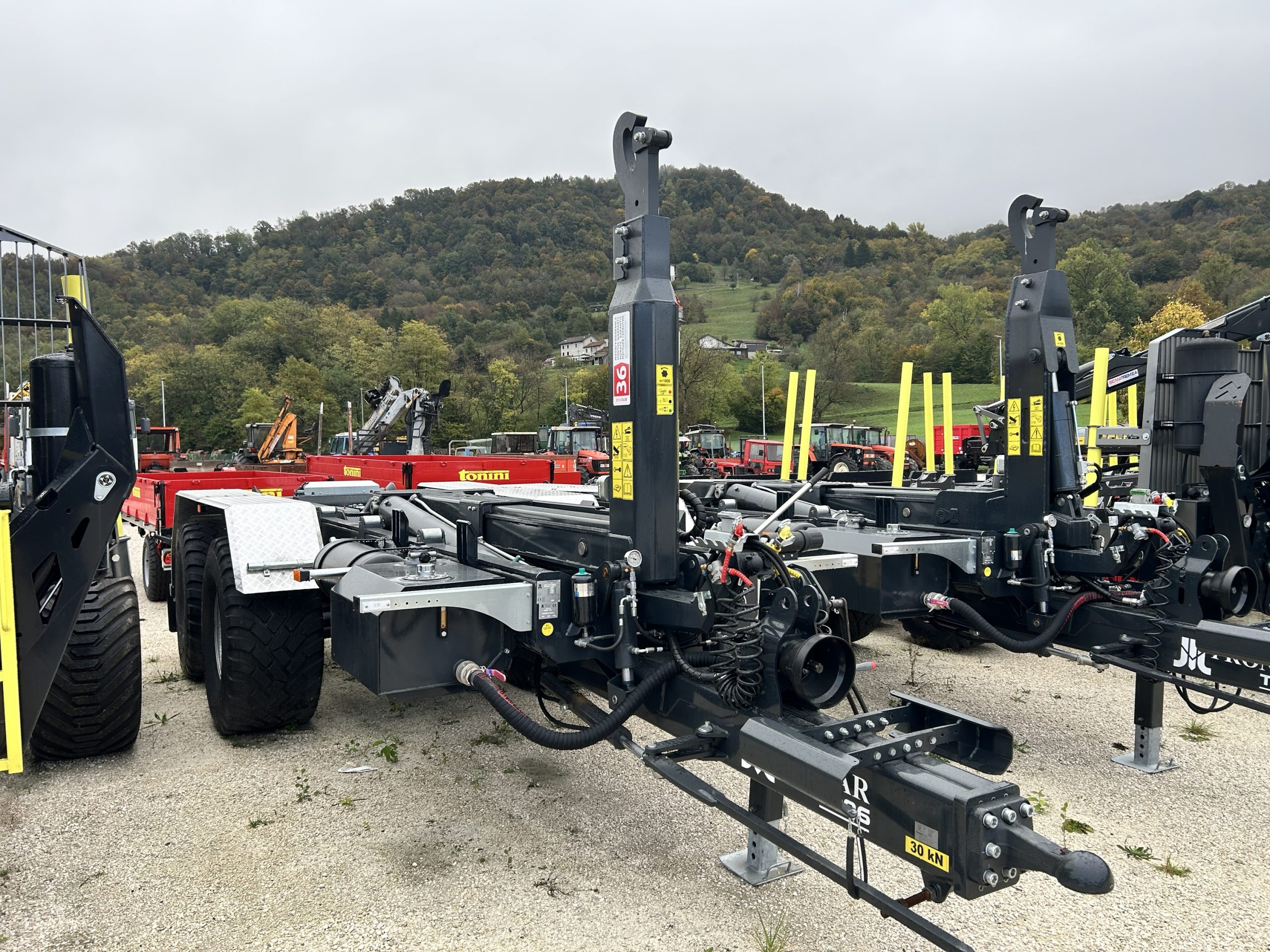 Pronar T286 porta casse scarrabile